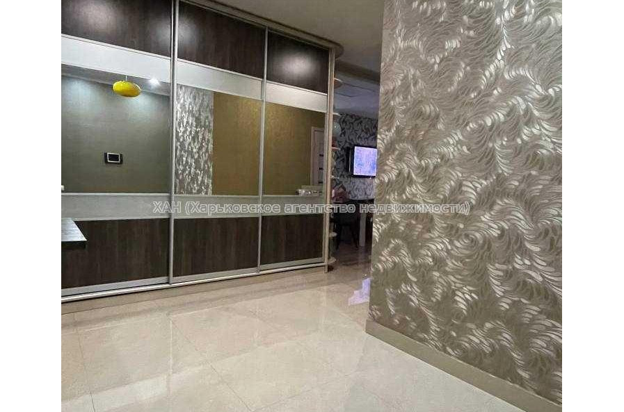 Сдам квартиру, Науки просп. , 2  ком., 74 м², евроремонт 