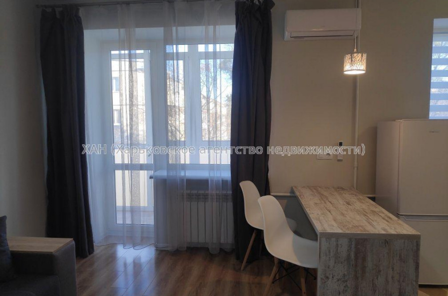 Продам квартиру, Героев Харькова просп. , 1  ком., 32 м², капитальный ремонт 
