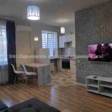 Продам квартиру, Героев Харькова просп. , 1  ком., 32 м², капитальный ремонт 