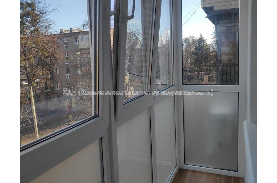 Продам квартиру, Героев Харькова просп. , 1 кім., 32 м², капитальный ремонт 