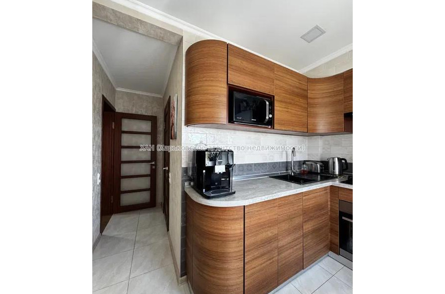 Продам квартиру, Салтовское шоссе , 2  ком., 44 м², капитальный ремонт 