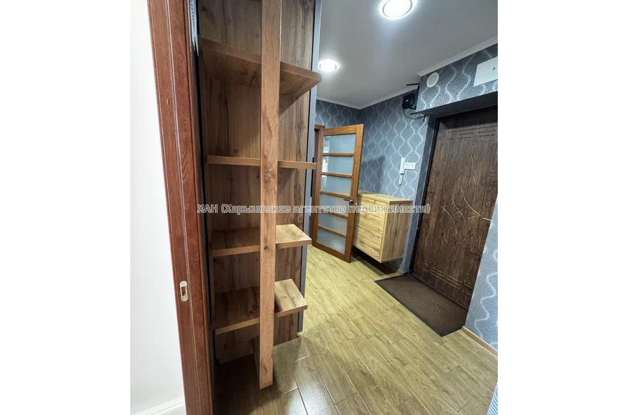 Продам квартиру, Салтовское шоссе , 2  ком., 44 м², капитальный ремонт 