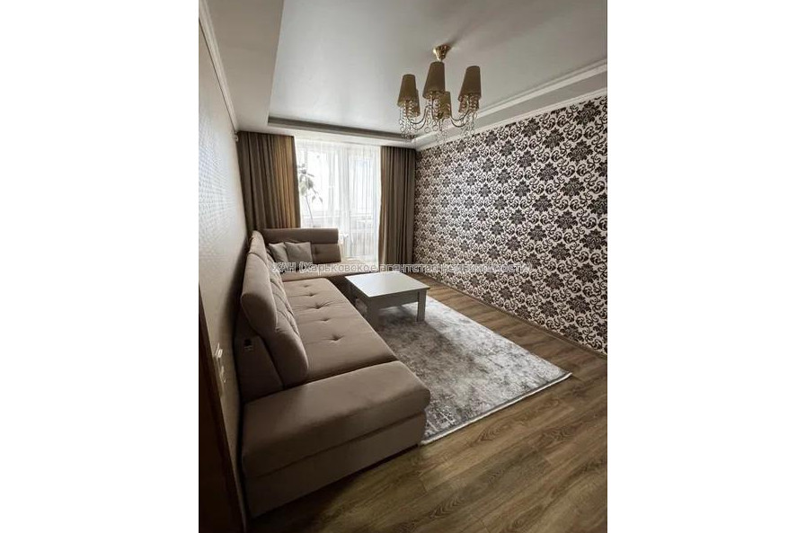 Продам квартиру, Салтовское шоссе , 2  ком., 44 м², капитальный ремонт 