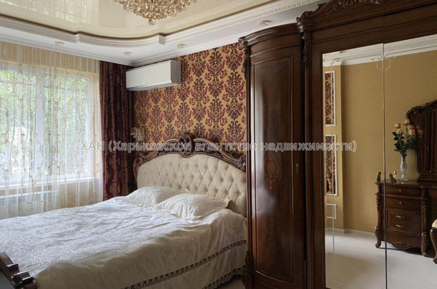 Продам квартиру, Салтовское шоссе , 4  ком., 70 м², авторский дизайн 