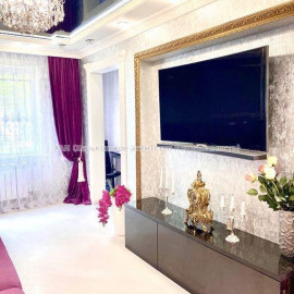 Продам квартиру, Салтовское шоссе , 4  ком., 70 м², авторский дизайн