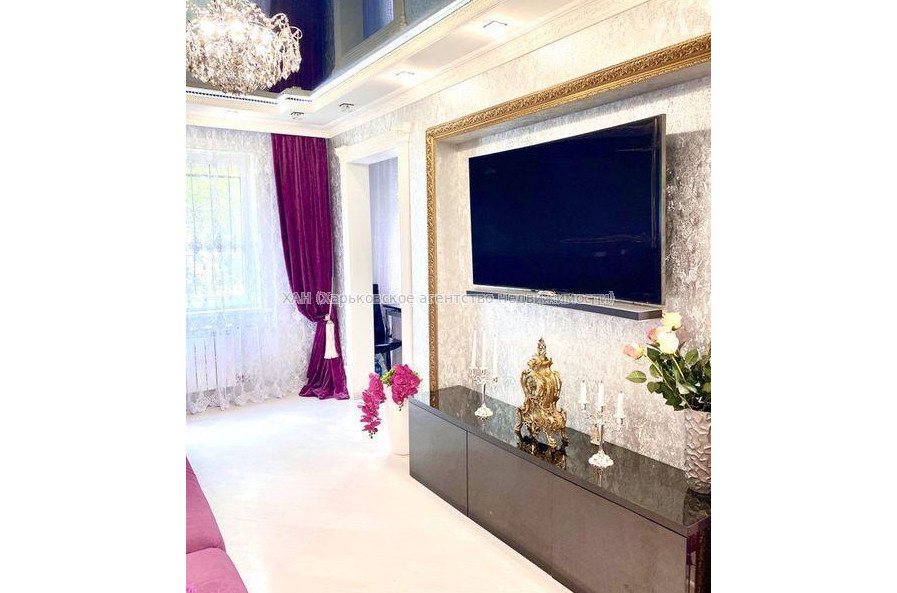 Продам квартиру, Салтовское шоссе , 4  ком., 70 м², авторский дизайн 