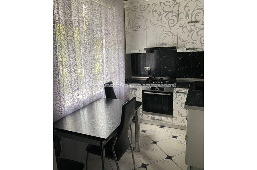 Продам квартиру, Салтовское шоссе , 4  ком., 70 м², авторский дизайн 