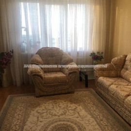 Продам квартиру, Юбилейный просп. , 3  ком., 70 м², капитальный ремонт