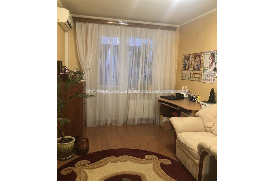 Продам квартиру, Юбилейный просп. , 3 кім., 70 м², капитальный ремонт 