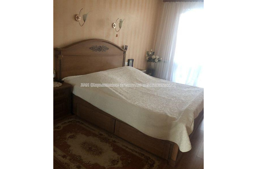 Продам квартиру, Юбилейный просп. , 3 кім., 70 м², капитальный ремонт 