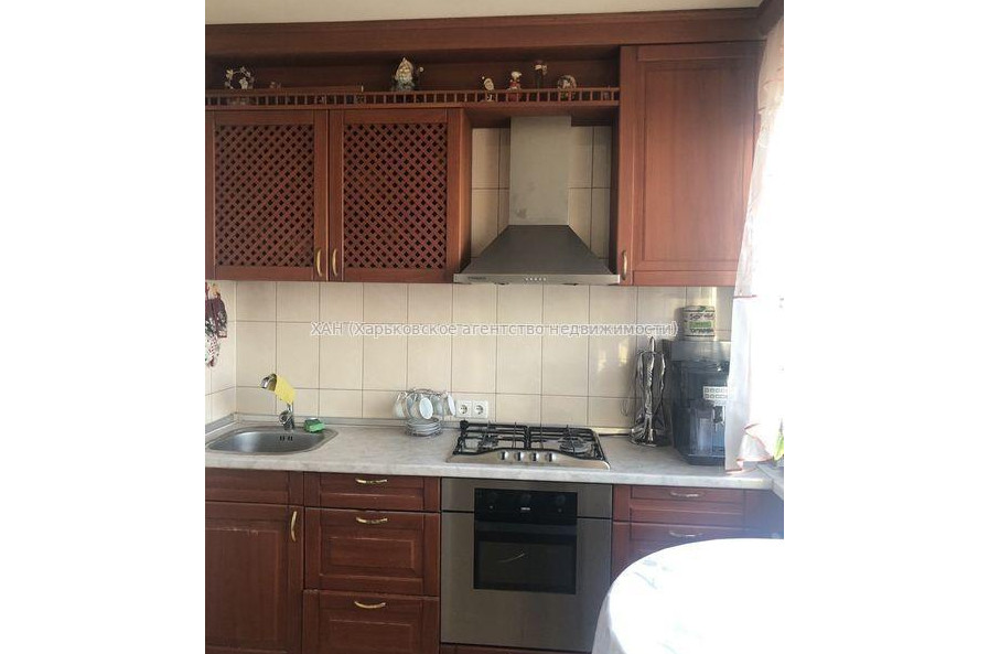 Продам квартиру, Юбилейный просп. , 3 кім., 70 м², капитальный ремонт 