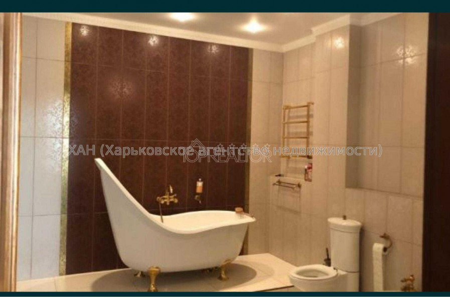 Продам квартиру, Леся Курбаса ул. , 4  ком., 205 м², авторский дизайн 