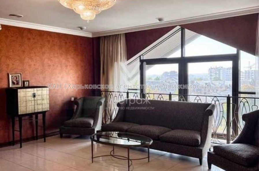 Продам квартиру, Леся Курбаса ул. , 4 кім., 205 м², авторский дизайн 