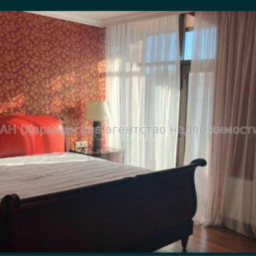 Продам квартиру, Леся Курбаса ул. , 4  ком., 205 м², авторский дизайн 