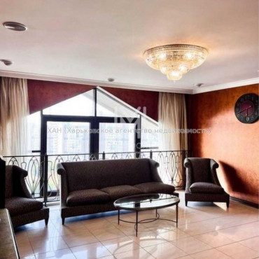 Продам квартиру, Леся Курбаса ул. , 4  ком., 205 м², авторский дизайн 