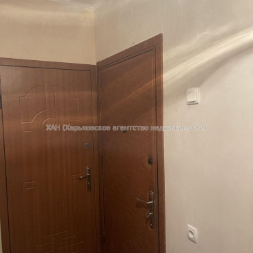 Продам квартиру, Бучмы ул. , 4  ком., 70 м², косметический ремонт 