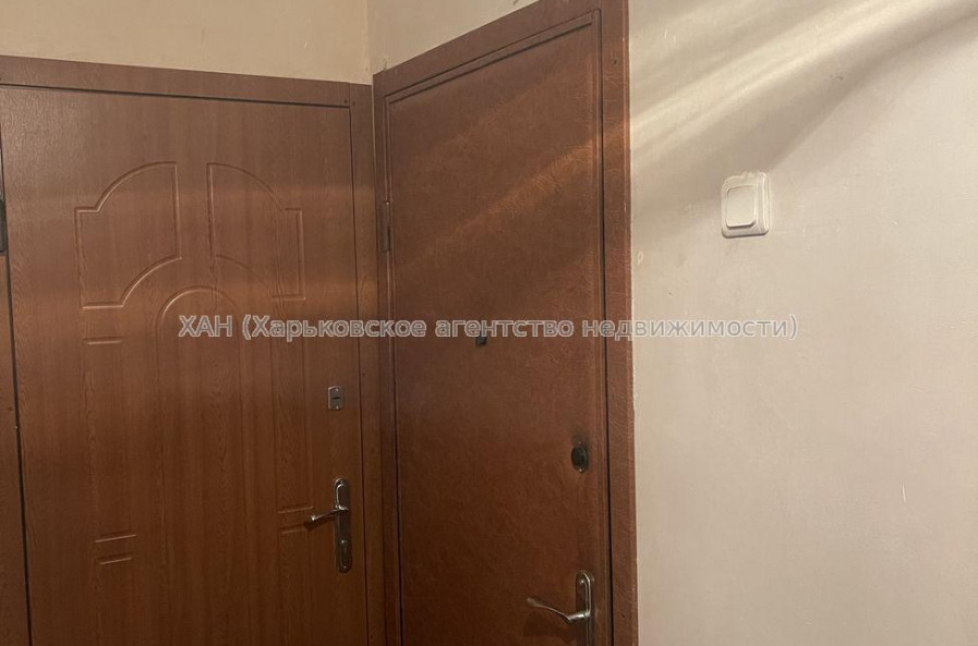 Продам квартиру, Бучмы ул. , 4  ком., 70 м², косметический ремонт 