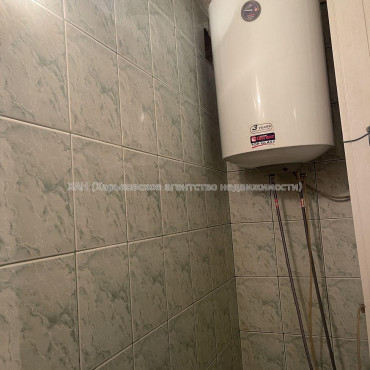 Продам квартиру, Бучмы ул. , 4  ком., 70 м², косметический ремонт 