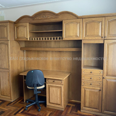 Продам квартиру, Натальи Ужвий ул. , 3  ком., 68.90 м², евроремонт 