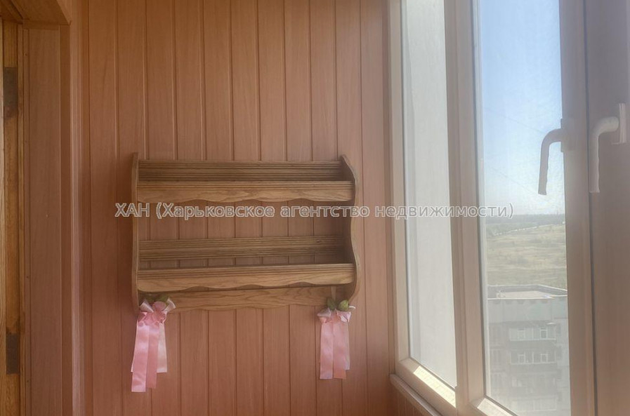 Продам квартиру, Натальи Ужвий ул. , 3 кім., 68.90 м², евроремонт 