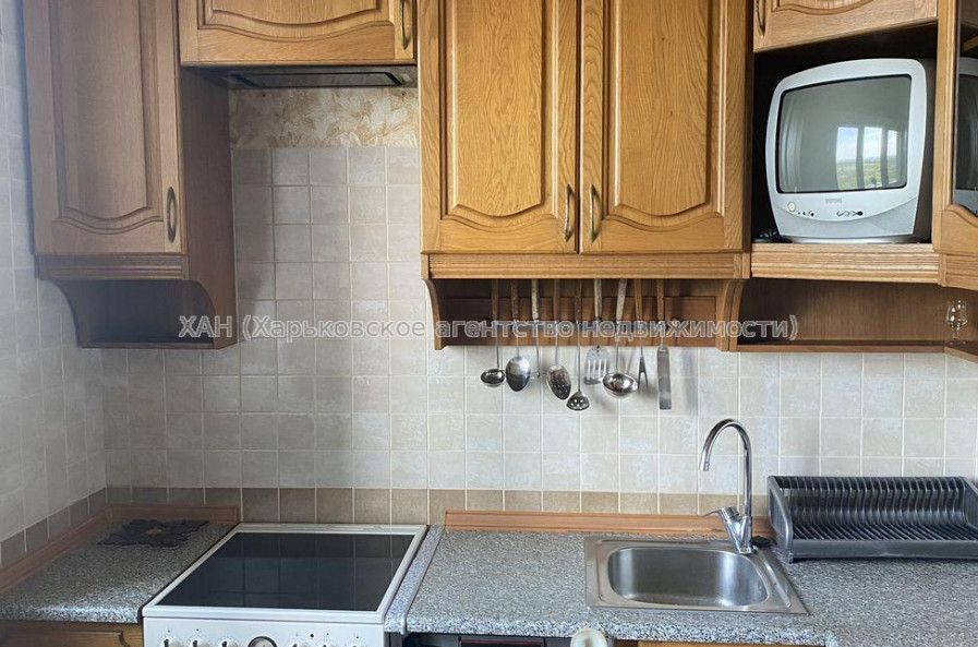 Продам квартиру, Натальи Ужвий ул. , 3 кім., 68.90 м², евроремонт 