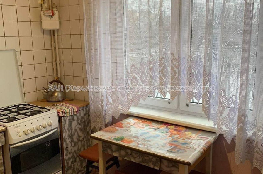 Продам квартиру, Гвардейцев Широнинцев ул. , 2 кім., 44.20 м², косметический ремонт 