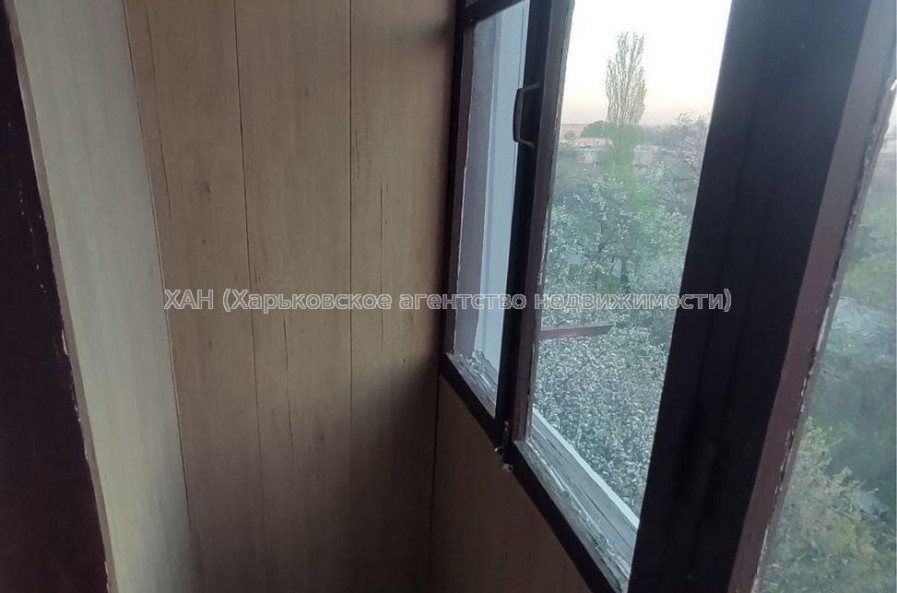 Продам квартиру, Ньютона ул. , 1 кім., 33 м², капитальный ремонт 