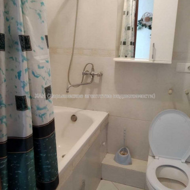 Продам квартиру, Тракторостроителей просп. , 1  ком., 32.60 м², косметический ремонт 