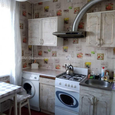 Продам квартиру, Тракторостроителей просп. , 1  ком., 32.60 м², косметический ремонт 