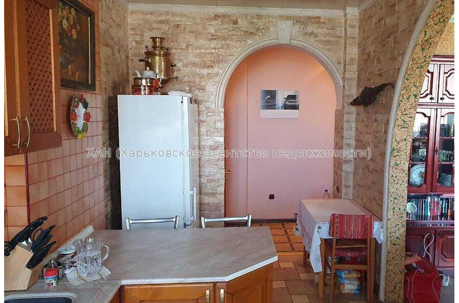 Продам квартиру, Петра Болбочана ул. , 2  ком., 83 м², капитальный ремонт 
