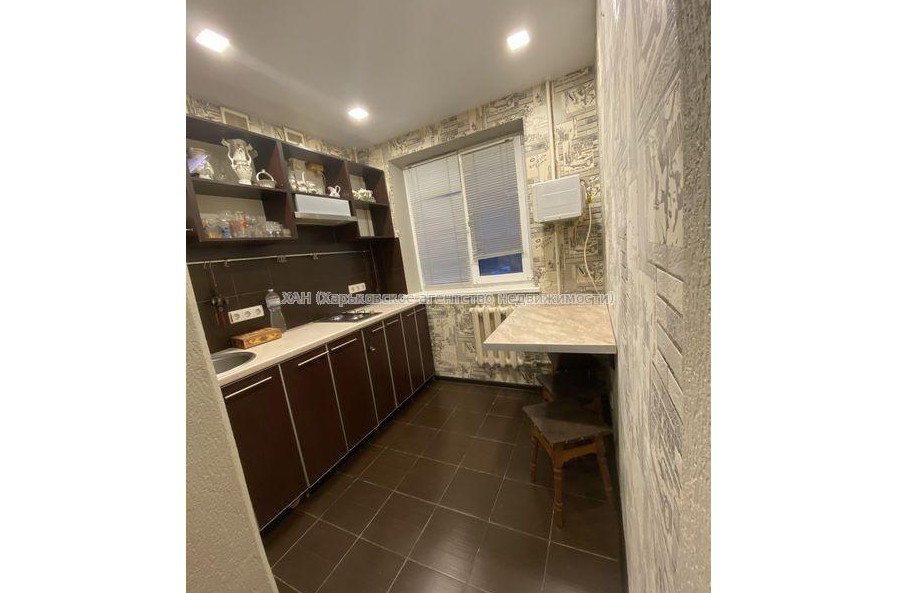 Сдам квартиру, Юбилейный просп. , 1  ком., 35 м², капитальный ремонт 