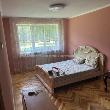 Продам квартиру, Светлая ул. , 3  ком., 61.20 м², косметический ремонт 