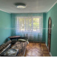 Продам квартиру, Светлая ул. , 3 кім., 61.20 м², косметический ремонт 