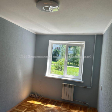 Продам квартиру, Светлая ул. , 3  ком., 61.20 м², косметический ремонт 