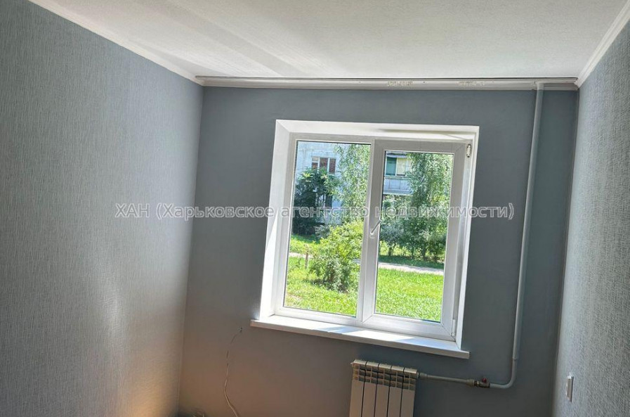 Продам квартиру, Светлая ул. , 3 кім., 61.20 м², косметический ремонт 