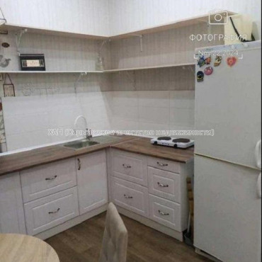 Продам квартиру, Аскольдовская ул. , 1  ком., 29 м², капитальный ремонт 