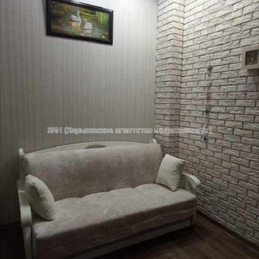 Продам квартиру, Аскольдовская ул. , 1  ком., 29 м², капитальный ремонт 