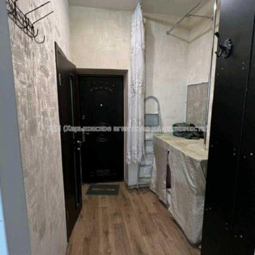 Продам квартиру, Аскольдовская ул. , 1  ком., 29 м², капитальный ремонт 