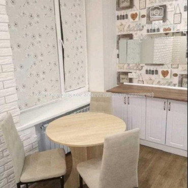 Продам квартиру, Аскольдовская ул. , 1  ком., 29 м², капитальный ремонт 