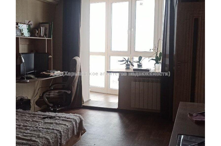 Продам квартиру, Жуковского просп. , 1 кім., 31.10 м², капитальный ремонт 