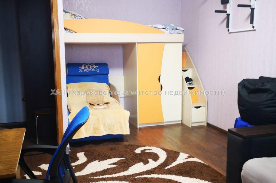 Продам квартиру, 92-й бригады ул. , 1  ком., 38 м², капитальный ремонт 