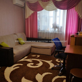 Продам квартиру, 92-й бригады ул. , 1  ком., 38 м², капитальный ремонт
