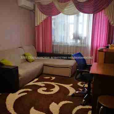 Продам квартиру, 92-й бригады ул. , 1  ком., 38 м², капитальный ремонт 