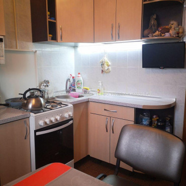 Продам квартиру, 92-й бригады ул. , 1  ком., 38 м², капитальный ремонт 