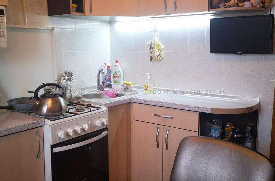 Продам квартиру, 92-й бригады ул. , 1  ком., 38 м², капитальный ремонт 