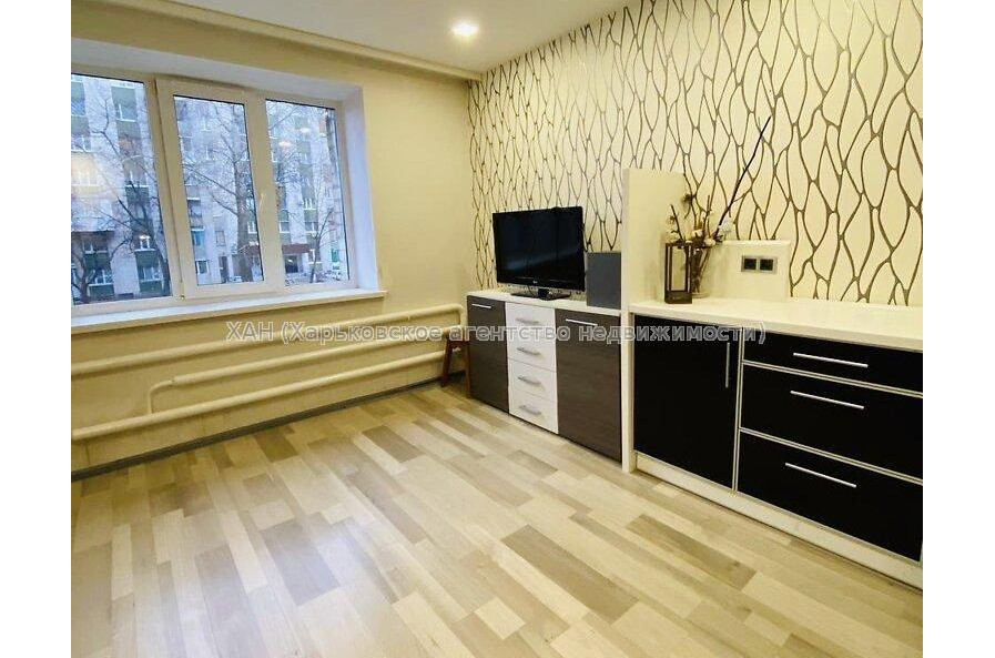 Продам квартиру, Байрона пр-т , 2  ком., 47 м², капитальный ремонт 