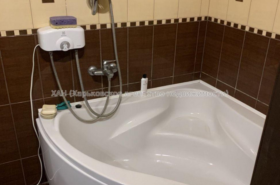 Продам квартиру, Власенко ул. , 1  ком., 40 м², евроремонт 