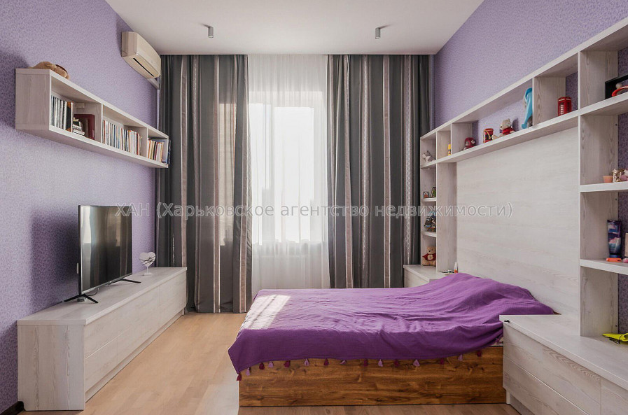 Продам будинок, Алексеевская ул. , 420 м², 15 соток, капитальный ремонт 