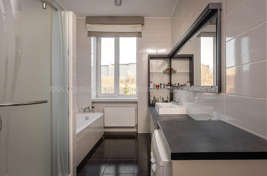Продам будинок, Алексеевская ул. , 420 м², 15 соток, капитальный ремонт 