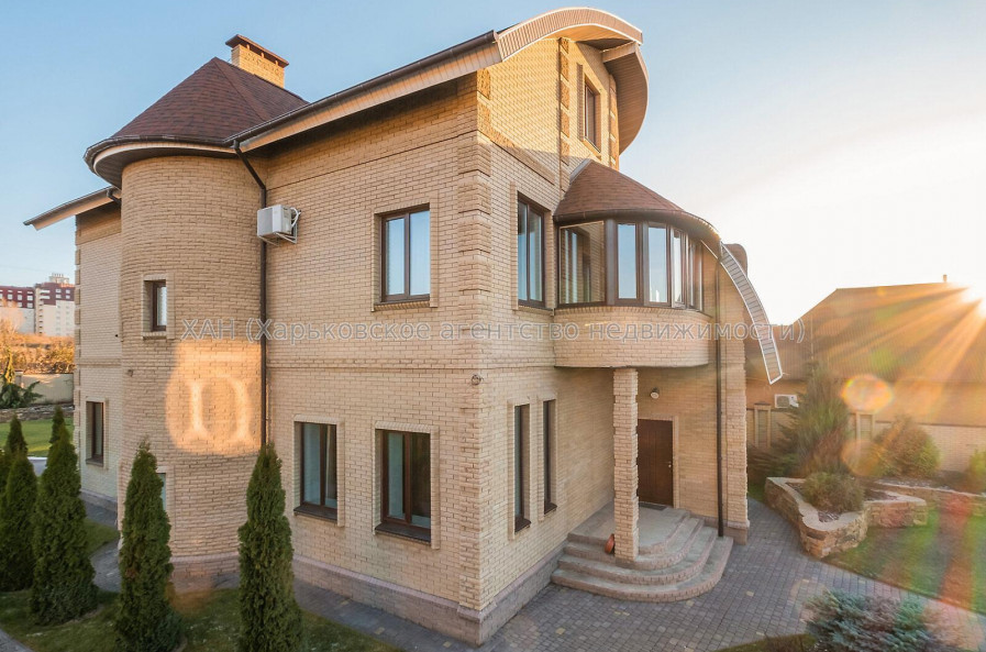 Продам будинок, Алексеевская ул. , 420 м², 15 соток, капитальный ремонт 